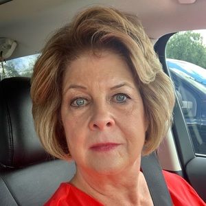 Meet your Posher, Lynda